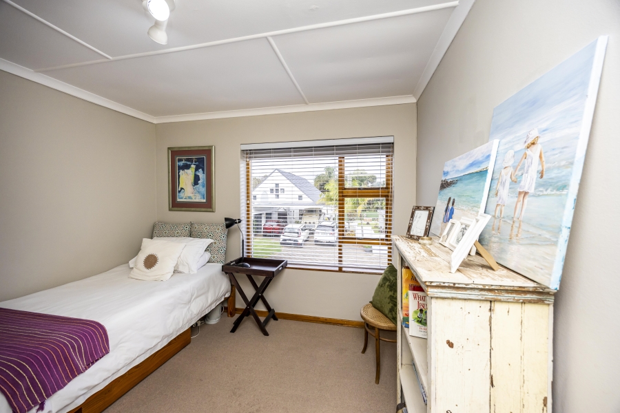 4 Bedroom Property for Sale in Bonza Bay Eastern Cape